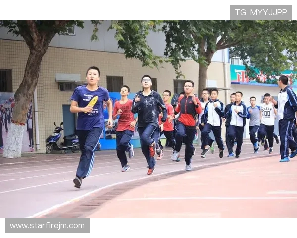 以体育运动凝聚青春力量推动全民健康与社会和谐发展的新时代篇章