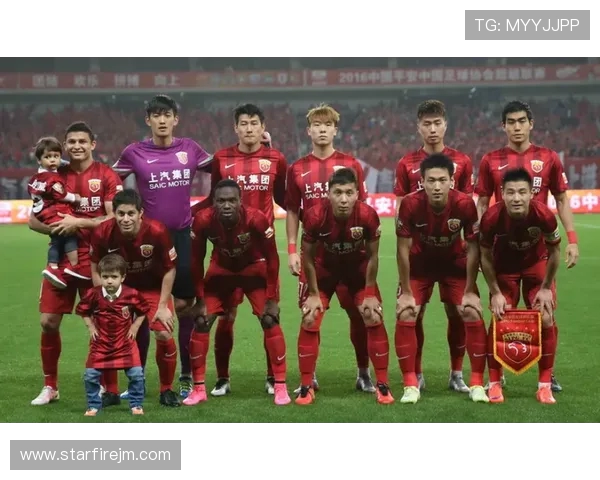 上海上港迎战江苏FC争夺中超联赛关键三分的激烈对决